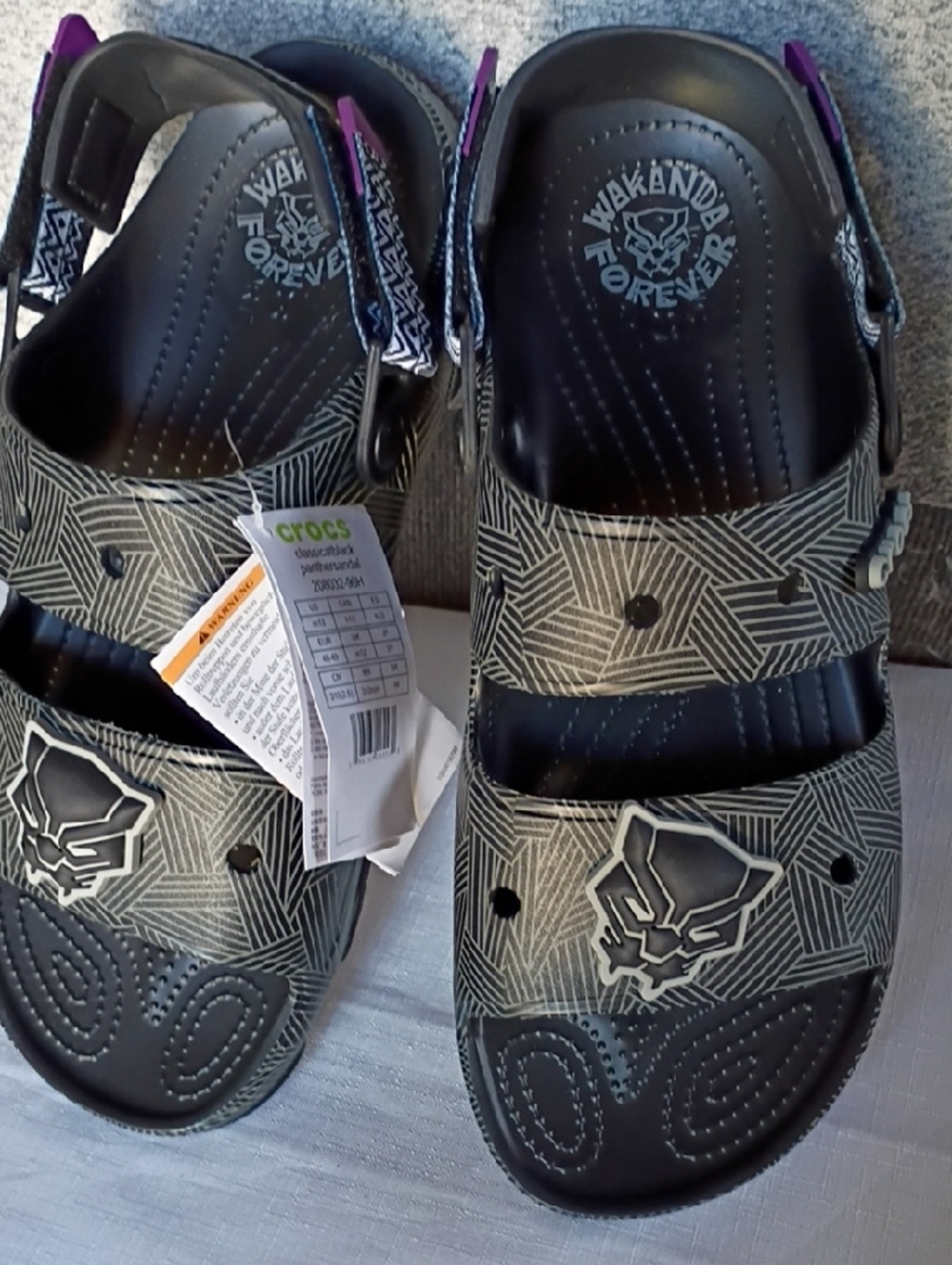 CROCS Men's Marvel Black & Gray Black Panther Graphic Sport Sandals Size 13